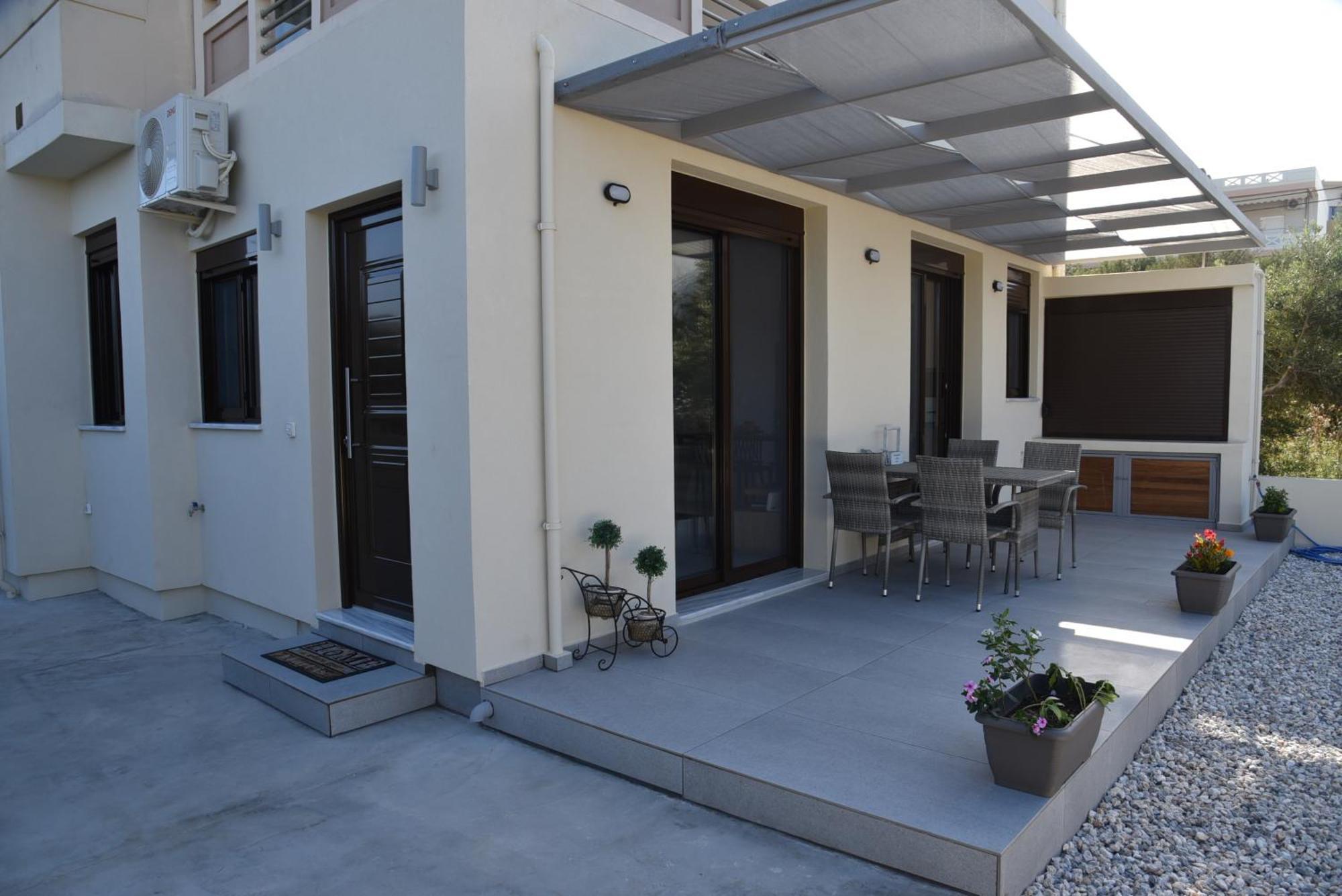 Pirgos Deluxe Apartment - Private Parking Kissamos Exterior photo