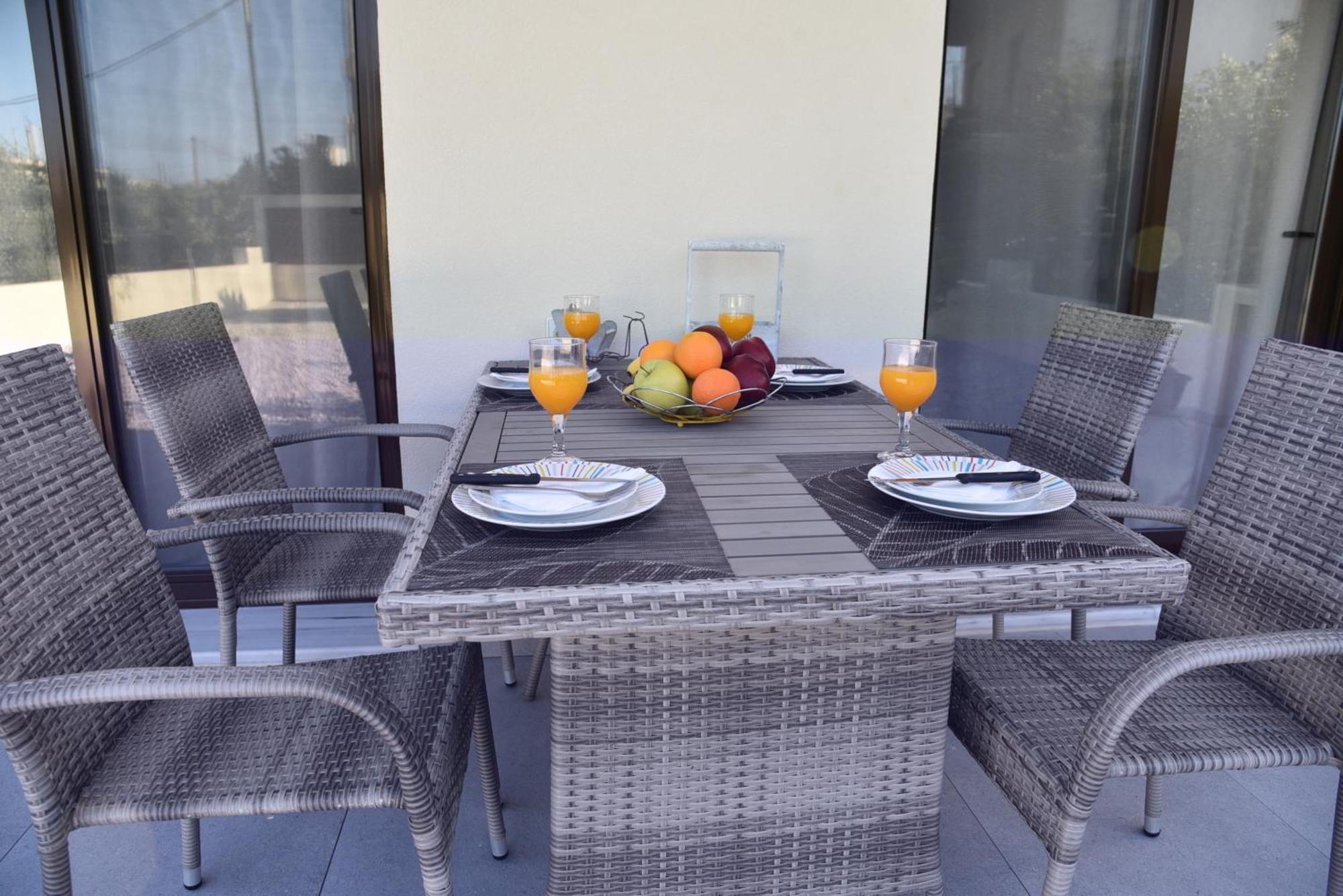 Pirgos Deluxe Apartment - Private Parking Kissamos Exterior photo