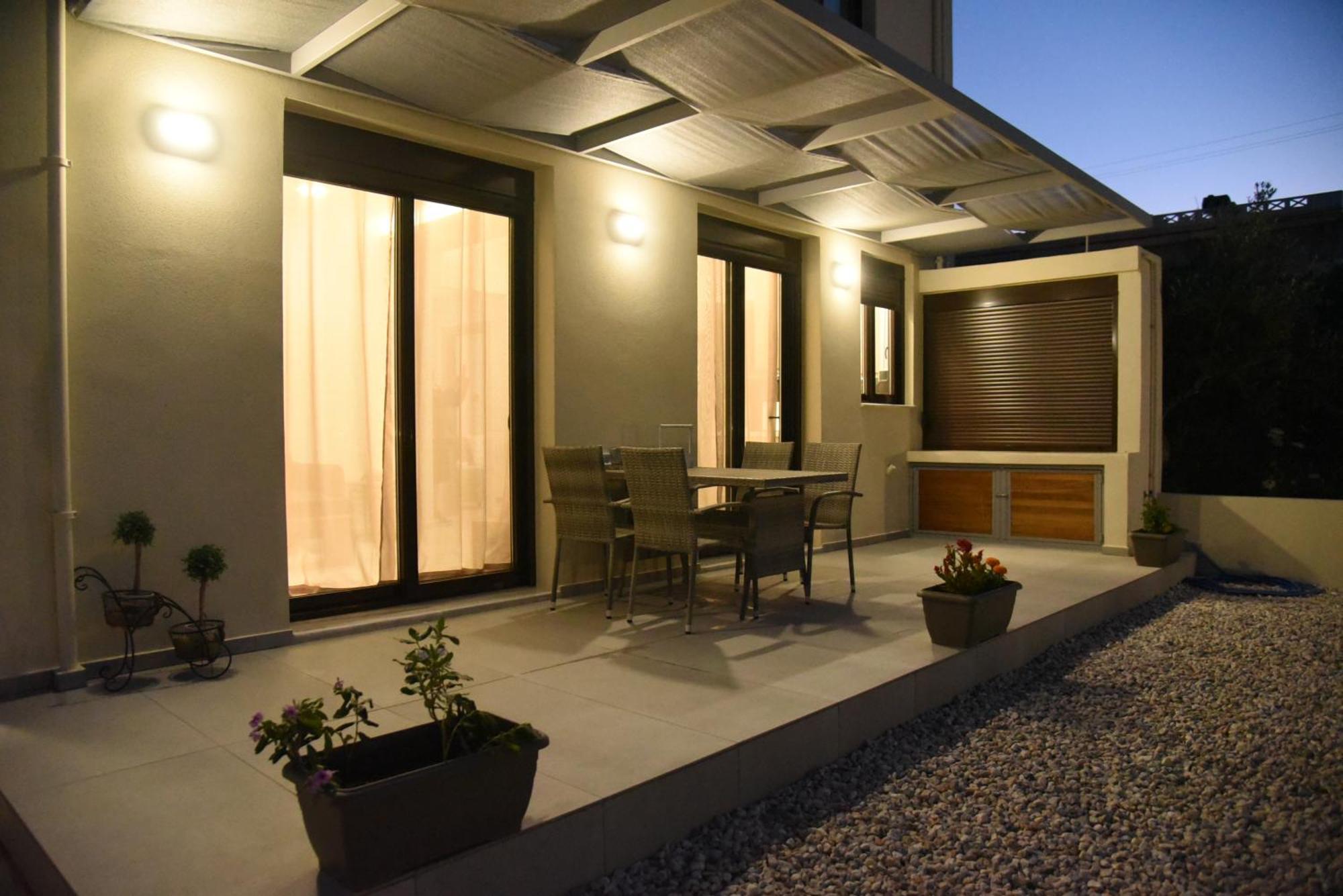Pirgos Deluxe Apartment - Private Parking Kissamos Exterior photo
